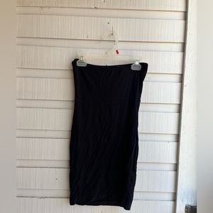 black strapless body on dress